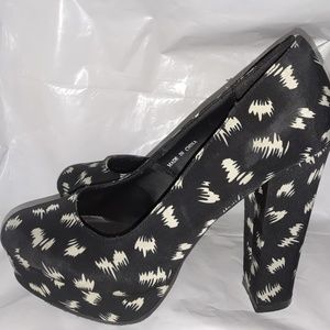 Forever 21, block pumps ~Size 7 w/ 5" heel.